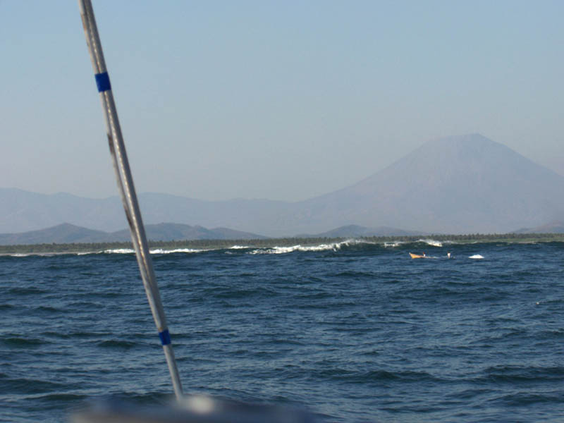 Guide Boat Not keen on Crossing into Del Sol