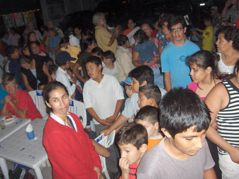 Mexican Ninos lining up for Presents IV