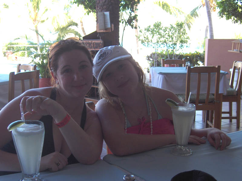 Madre and Chica