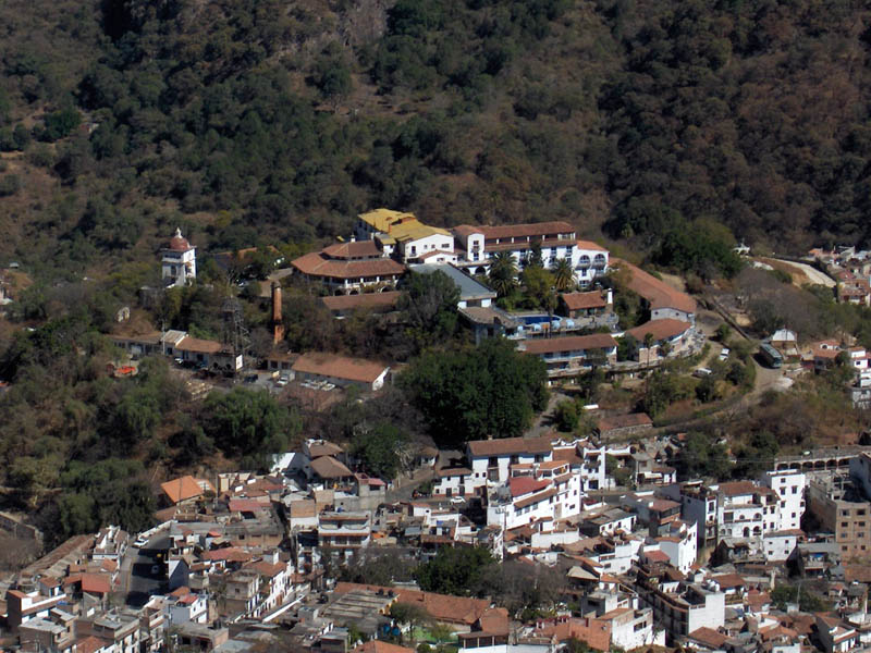 01 - La Borda Hotel