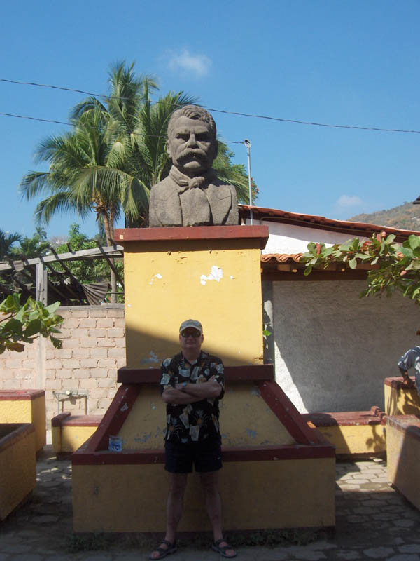 Dennis and one of the Fathers of Mexico