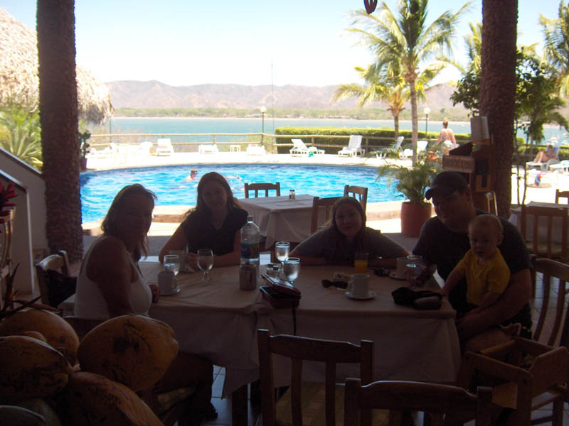 Fine Dining by the Pool