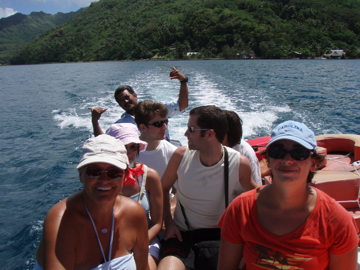 On our way to the pearl farm